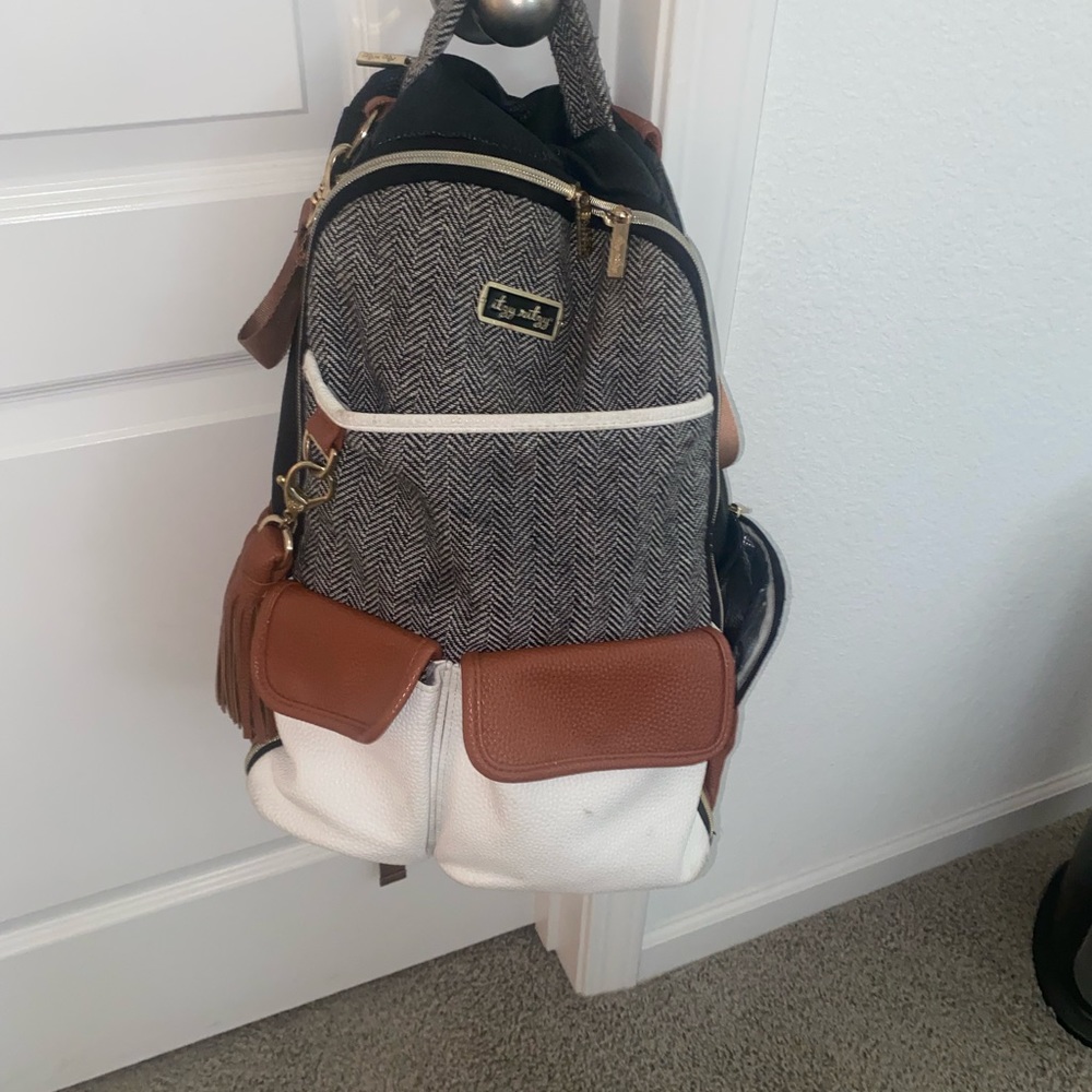 Itzy Ritzy diaper backpack